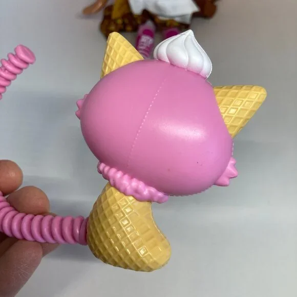 Lalaloopsy Full Size Doll Scoops Waffle Cone Silly Bendable Hair 12" 2010 MGA - Picture 6 of 16